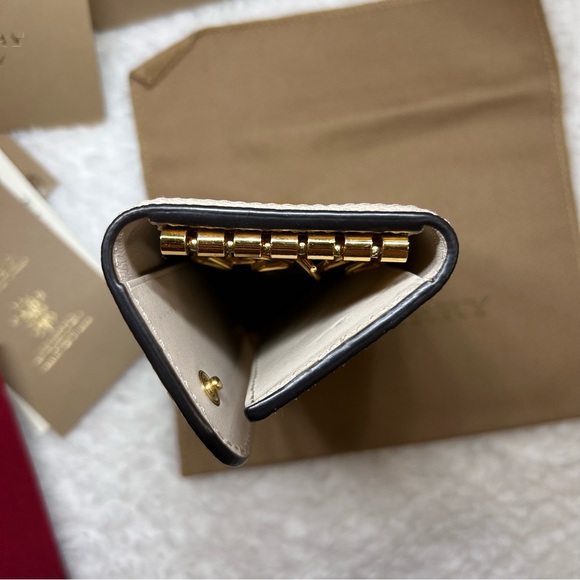 Authentic Burberry Key Holder - Picture 4 of 6